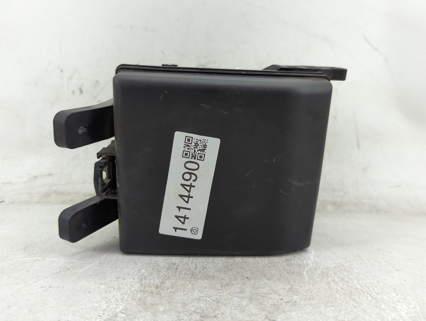 2011-2013 Kia Sportage Fusebox Fuse Box Panel Relay Module P/N:914123W673 Fits Fits 2011 2012 2013 OEM Used Auto Parts - Oem