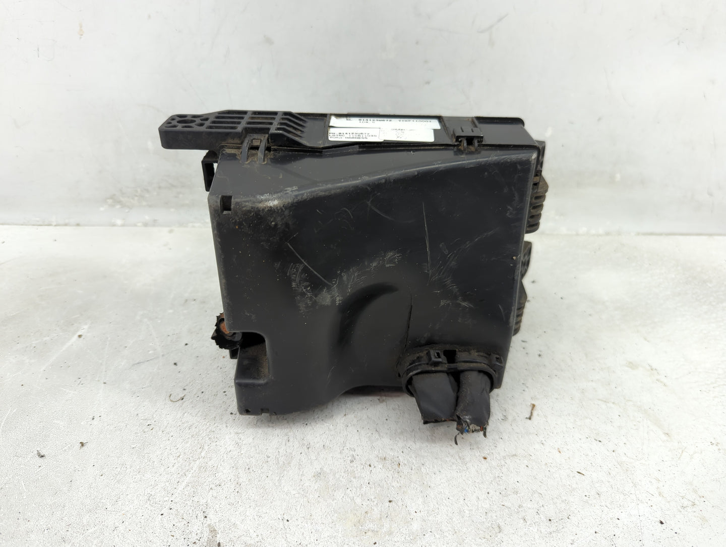 2011-2013 Kia Sportage Fusebox Fuse Box Panel Relay Module Fits Fits 2011 2012 2013 OEM Used Auto Parts - Oemusedautoparts1.