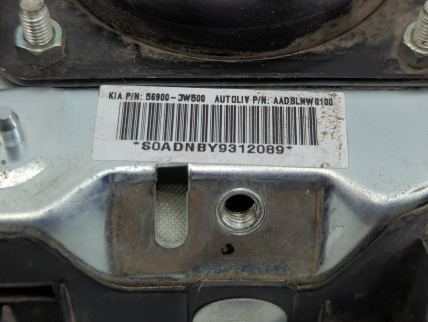 2011-2012 Kia Sportage Air Bag Driver Left Knee Oem - Oemusedautoparts1.com