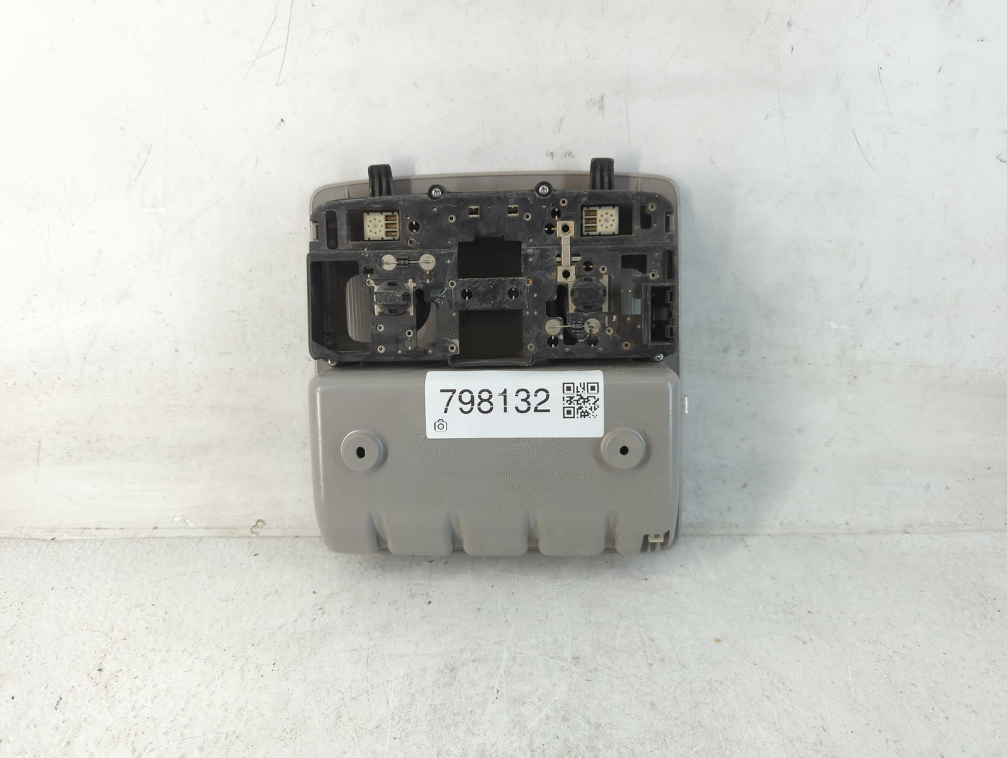 2011-2013 Kia Sportage Overhead Roof Console Interior Dome Light - Oemusedautoparts1.com