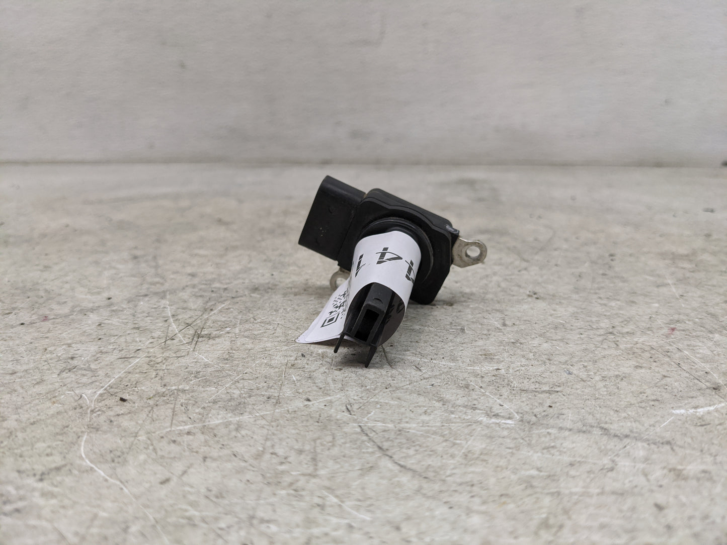 Land Rover Lr2 Mass Air Flow Meter Maf 1486441 - Oemusedautoparts1.com