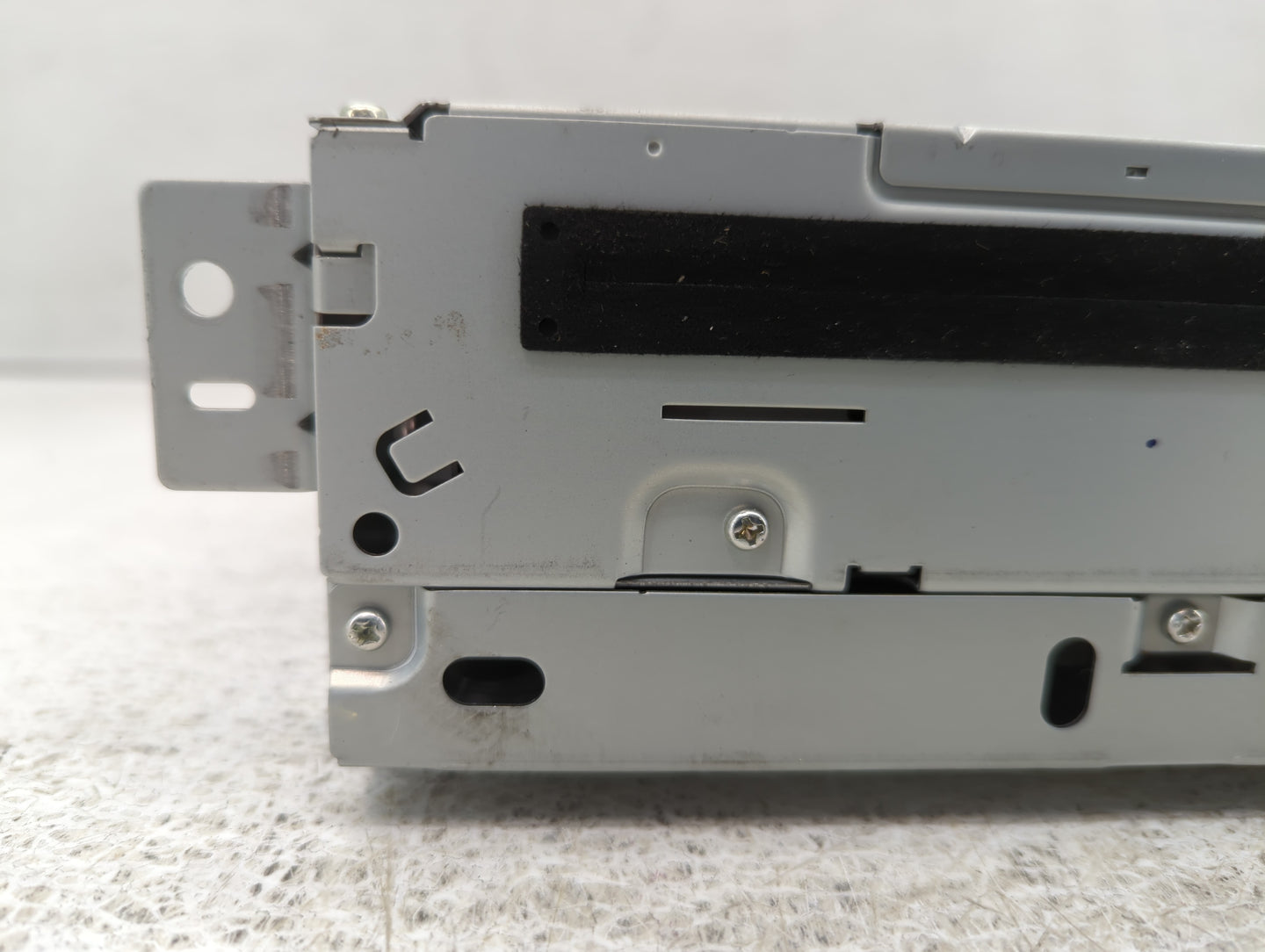 2008-2012 Land Rover Lr2 Radio AM FM Cd Player Receiver Replacement P/N:7G9N-18C815-TB Fits Fits 2008 2009 2010 2011 2012 20