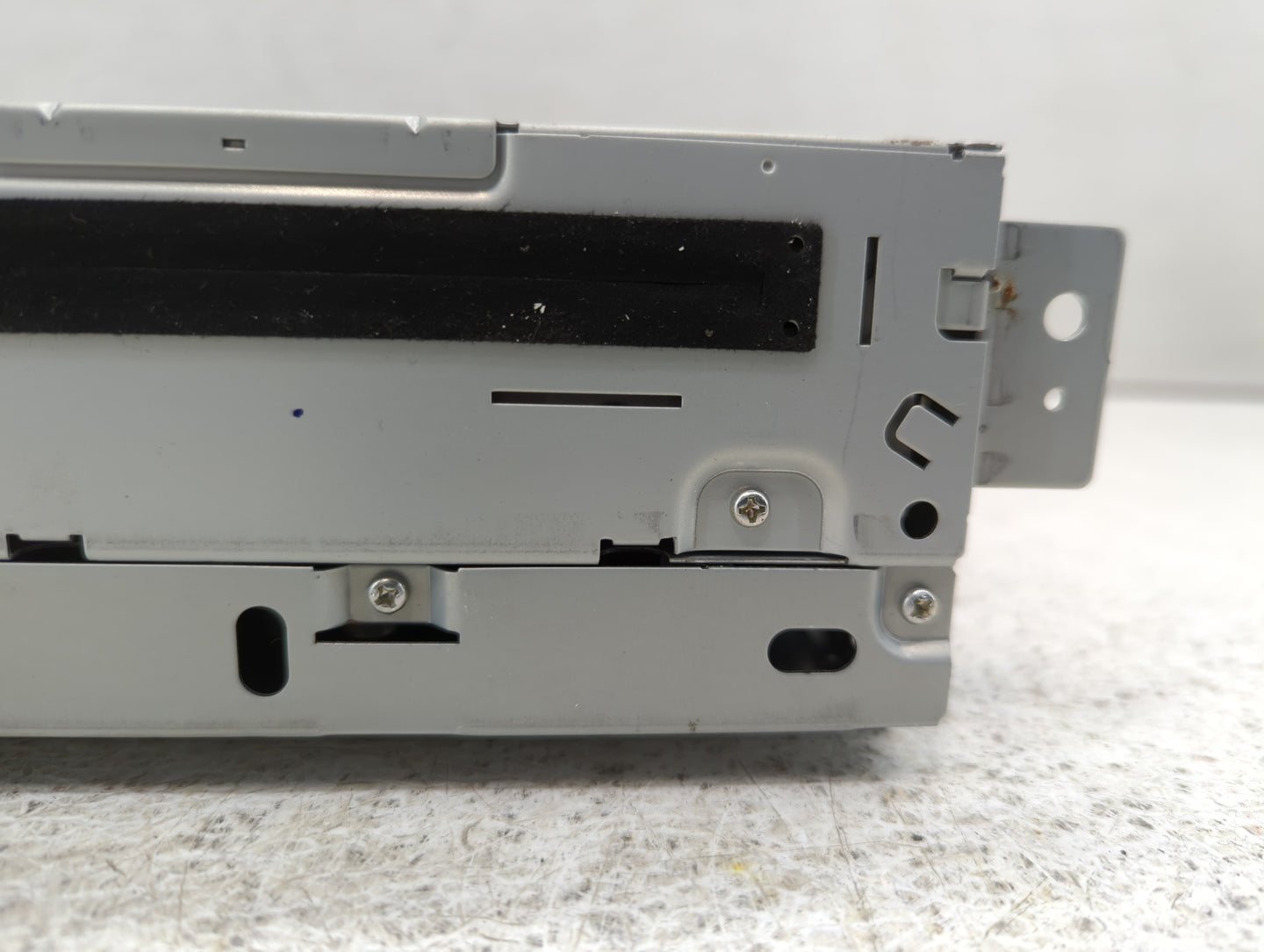 2008-2012 Land Rover Lr2 Radio AM FM Cd Player Receiver Replacement P/N:7G9N-18C815-TB Fits Fits 2008 2009 2010 2011 2012 20