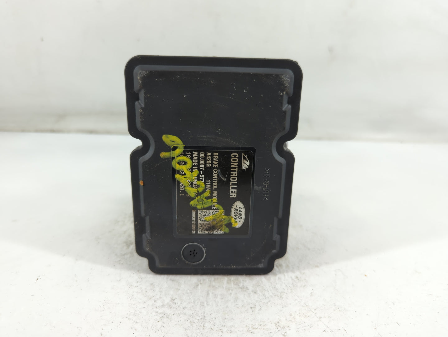 2012 Land Rover Lr2 ABS Pump Control Module Replacement P/N:0007-577H Fits OEM Used Auto Parts - Oemusedautoparts1.com