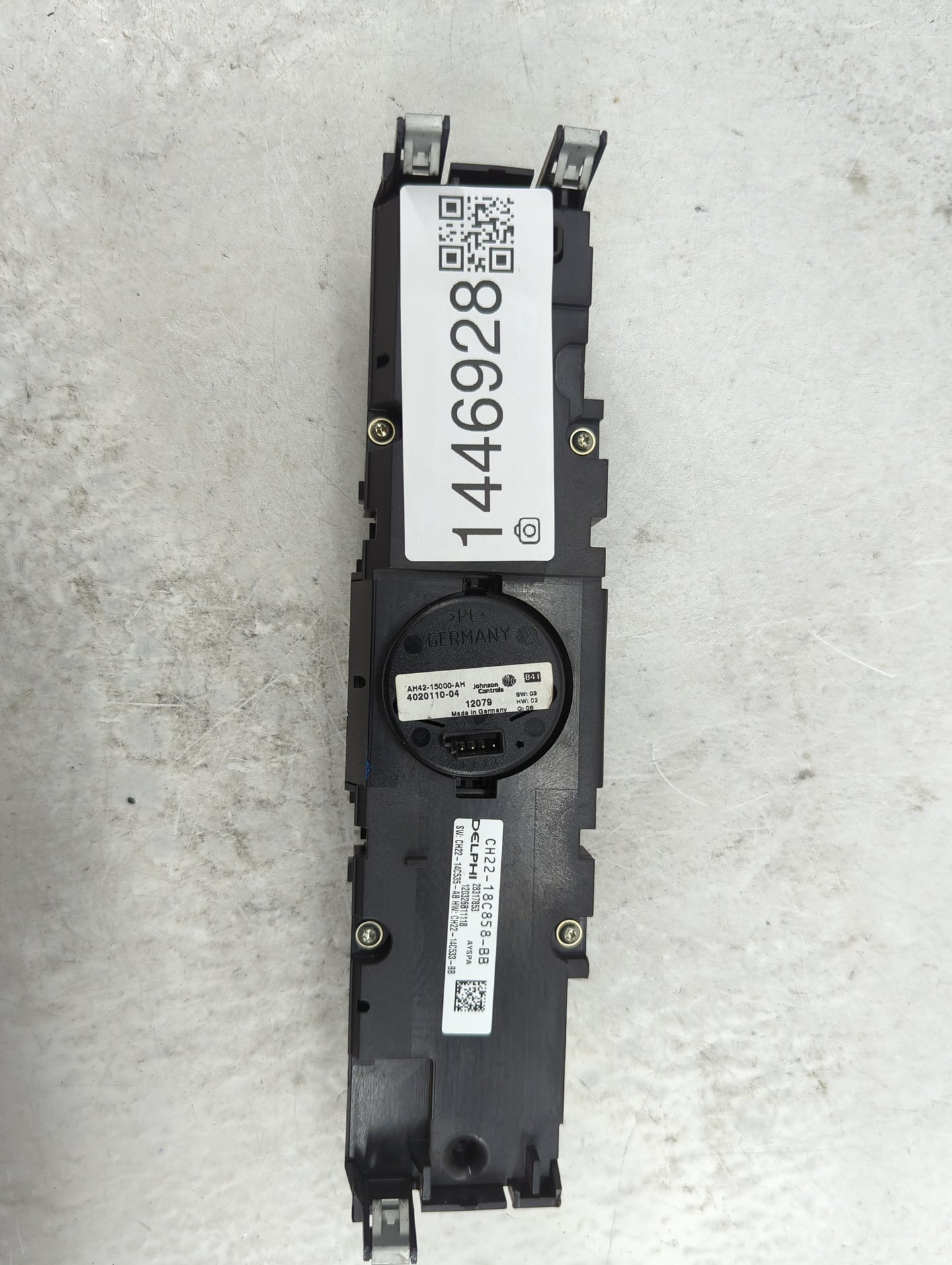 2010-2016 Land Rover Lr4 Climate Control Module Temperature AC/Heater Replacement P/N:AH42-15000-AH 4020110-04 Fits OEM Used