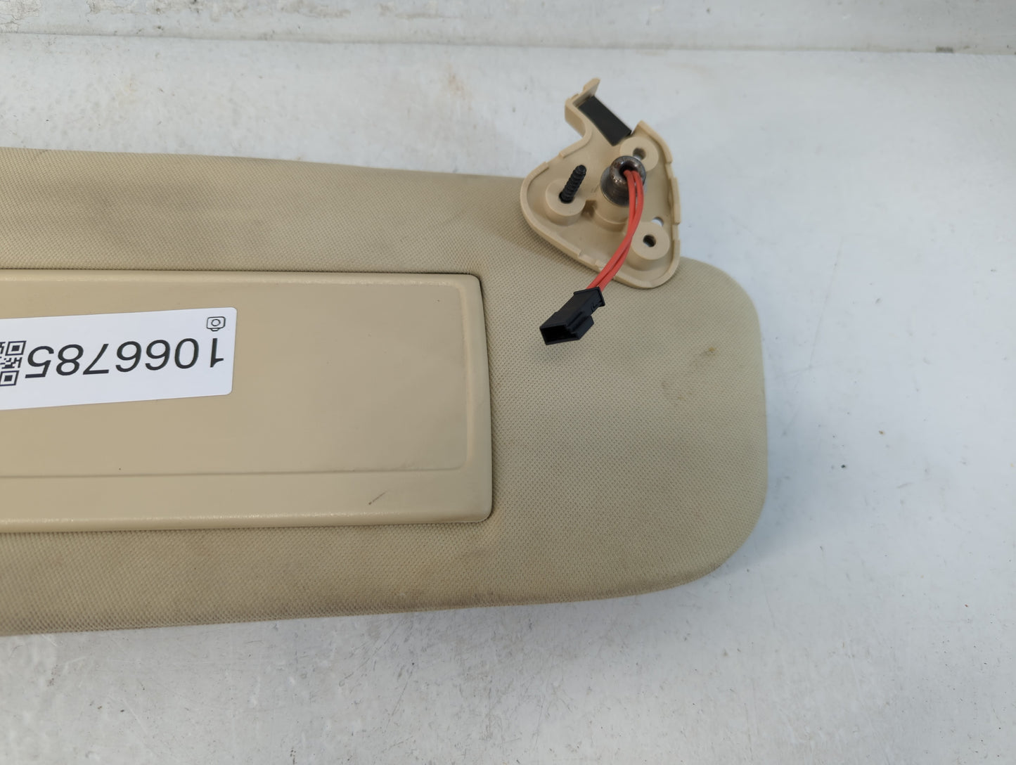 2010-2012 Land Rover Range Rover Sun Visor Shade Replacement Passenger Right Mirror Fits Fits 2010 2011 2012 OEM Used Auto P