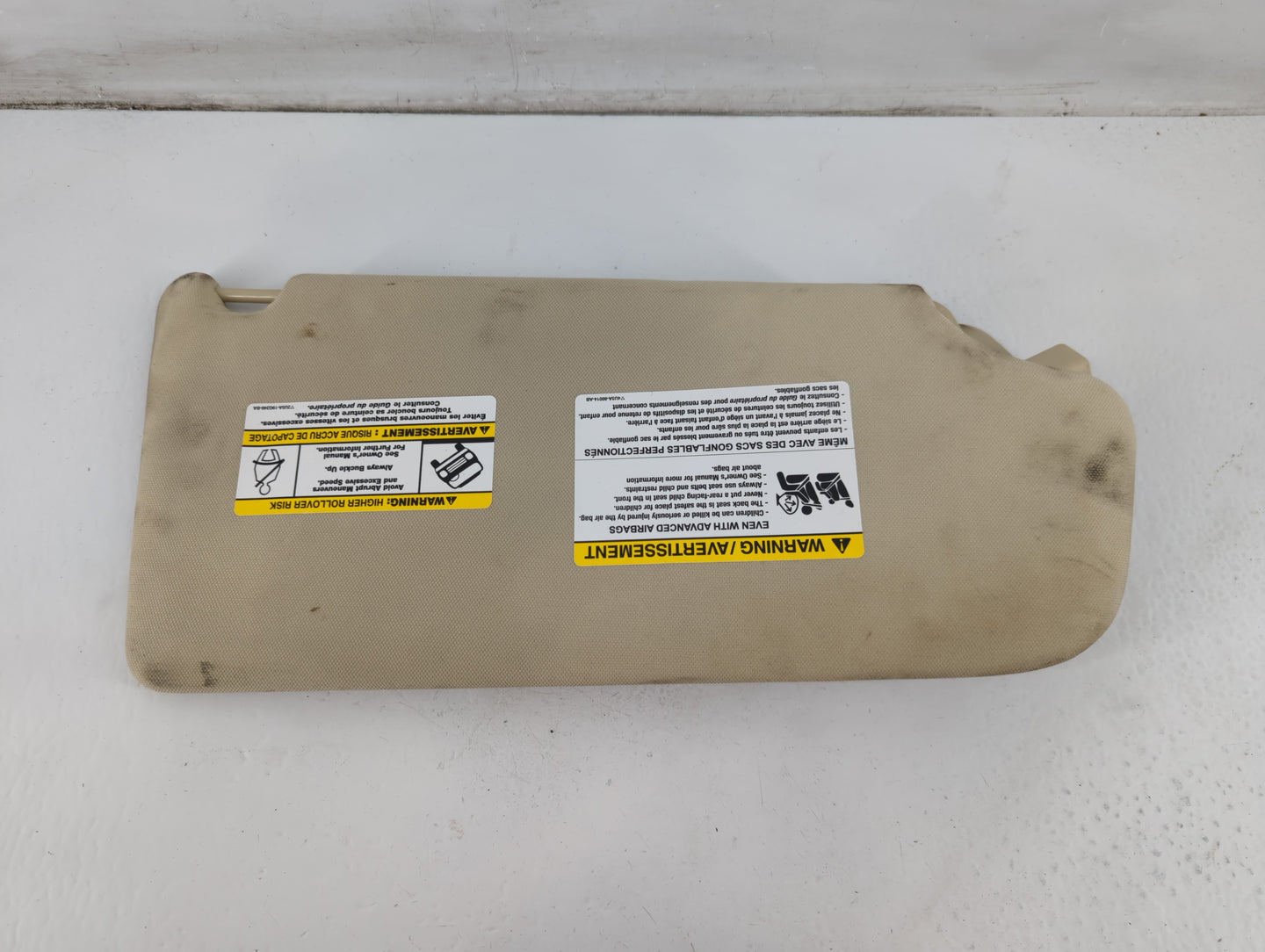 2010-2012 Land Rover Range Rover Sun Visor Shade Replacement Driver Left Mirror Fits Fits 2010 2011 2012 OEM Used Auto Parts
