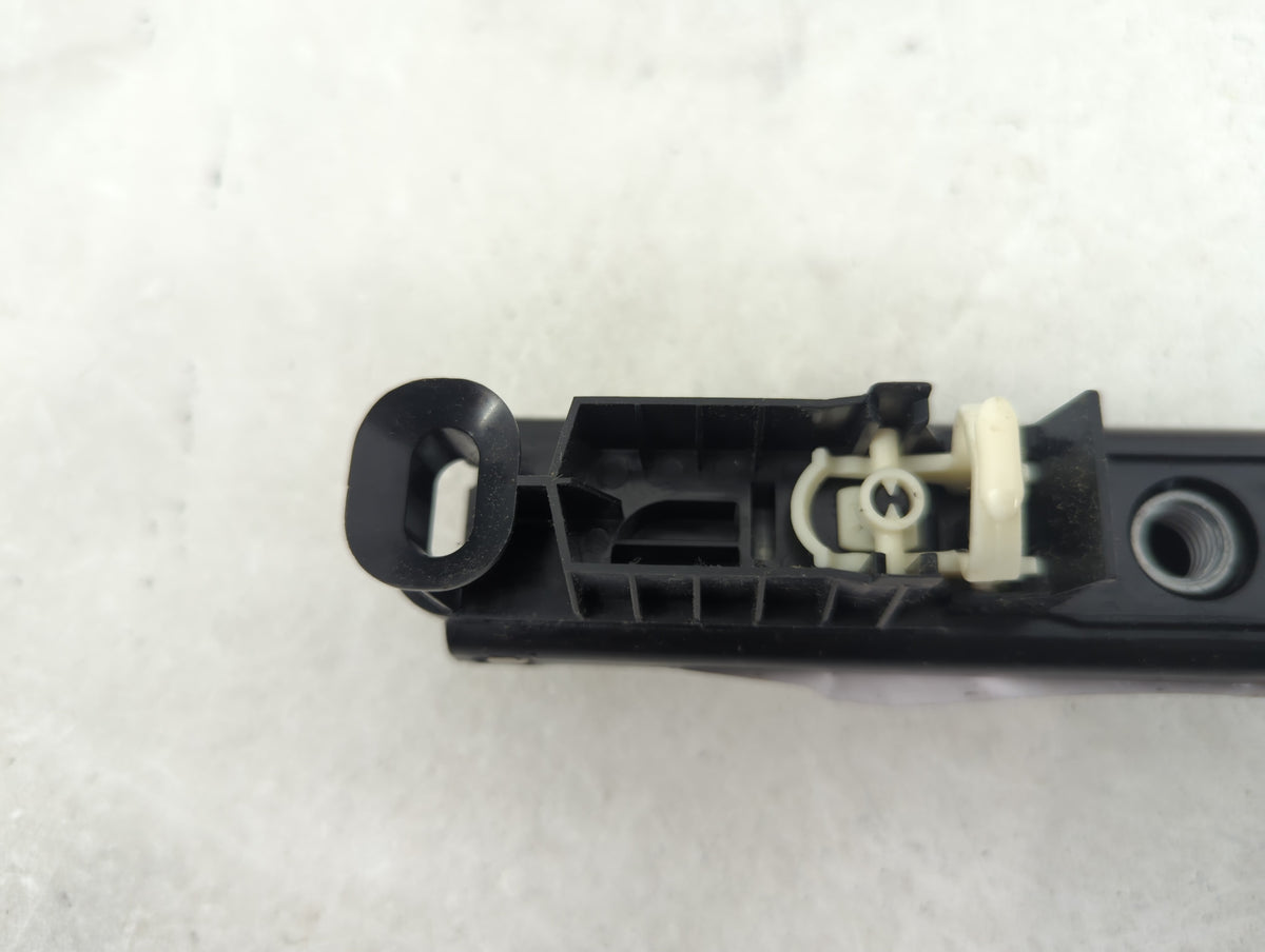 2010-2012 Land Rover Range Rover Drvier Front Seatbelt Retractor - Oemusedautoparts1.com