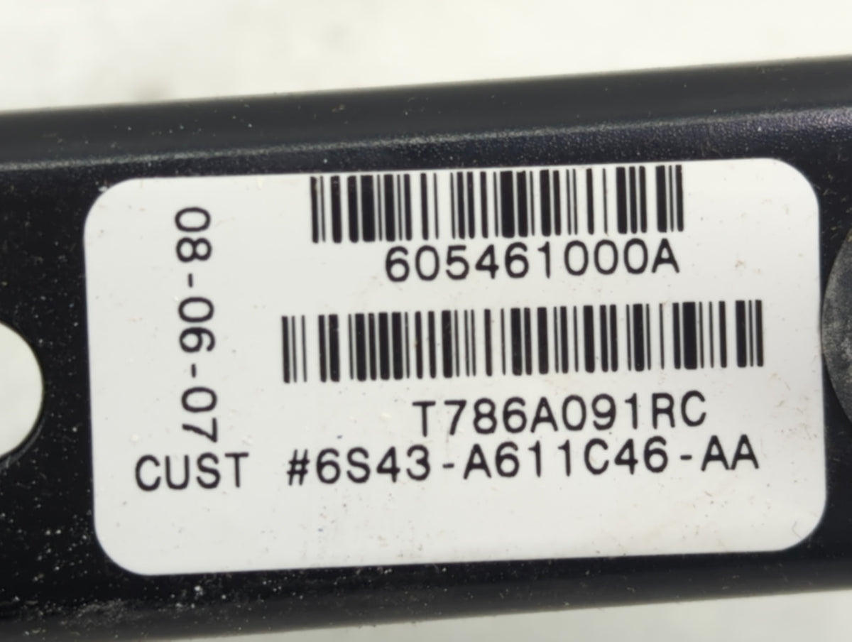 2010-2012 Land Rover Range Rover Drvier Front Seatbelt Retractor - Oemusedautoparts1.com