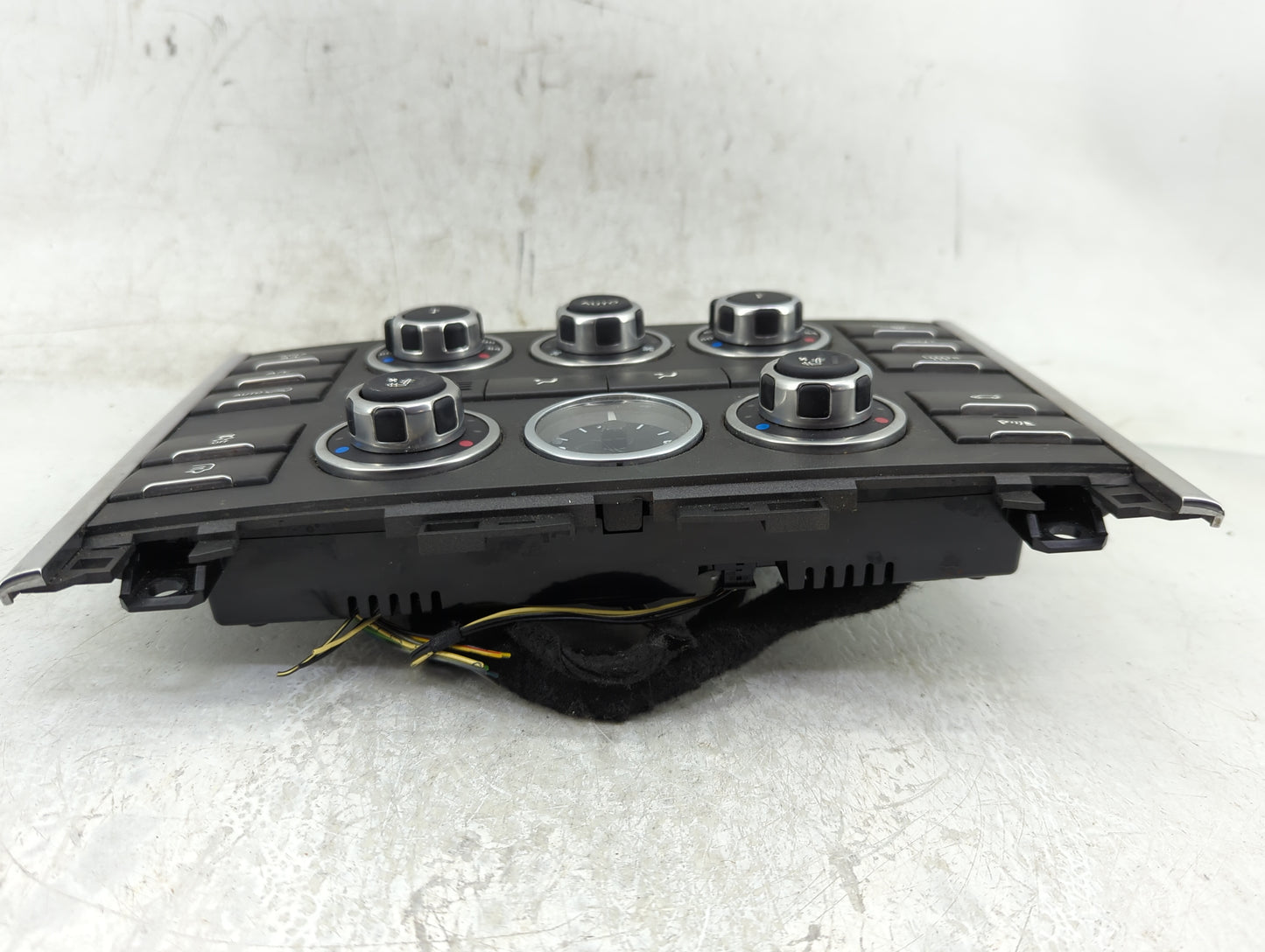 2010-2012 Land Rover Range Rover Radio AM FM Cd Player Receiver Replacement P/N:BH42-18D679-AC Fits Fits 2010 2011 2012 OEM 
