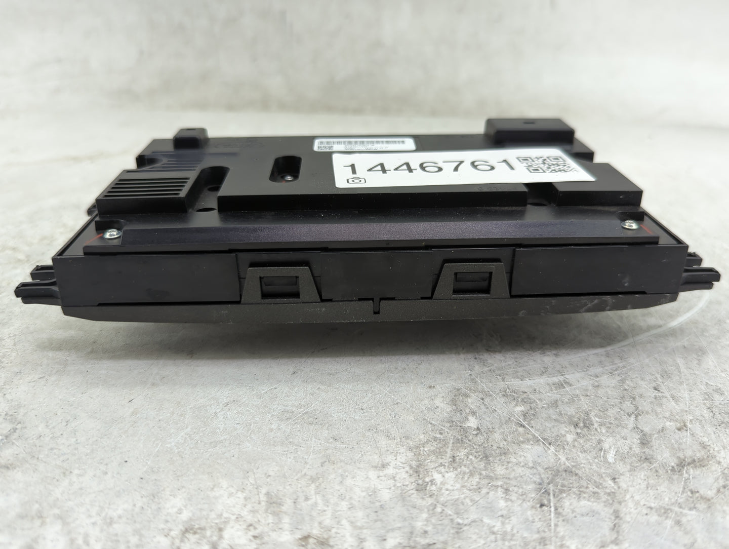 2010-2012 Land Rover Range Rover Climate Control Module Temperature AC/Heater Replacement P/N:7H42-18C612-JB Fits OEM Used A