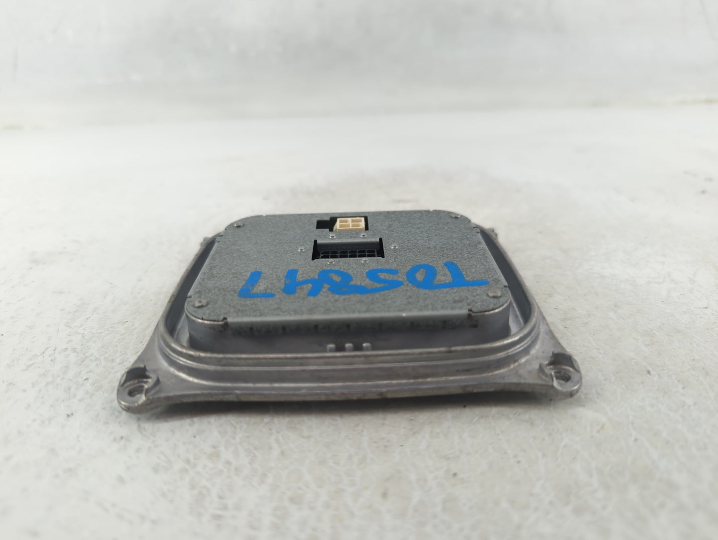 2010-2012 Land Rover Range Rover Headlight Ballast Head Light - Oemusedautoparts1.com