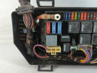 2010-2012 Land Rover Range Rover Fusebox Fuse Box Panel Relay Module P/N:BH42-00082-AA Fits Fits 2010 2011 2012 OEM Used Aut