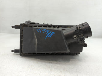 compare product 2010-2012 Land Rover Range Rover Air Cleaner Intake-duct Hose Tube