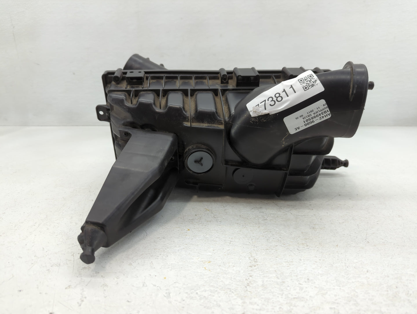 2010-2012 Land Rover Range Rover Air Cleaner Intake-duct Hose Tube - Oemusedautoparts1.com
