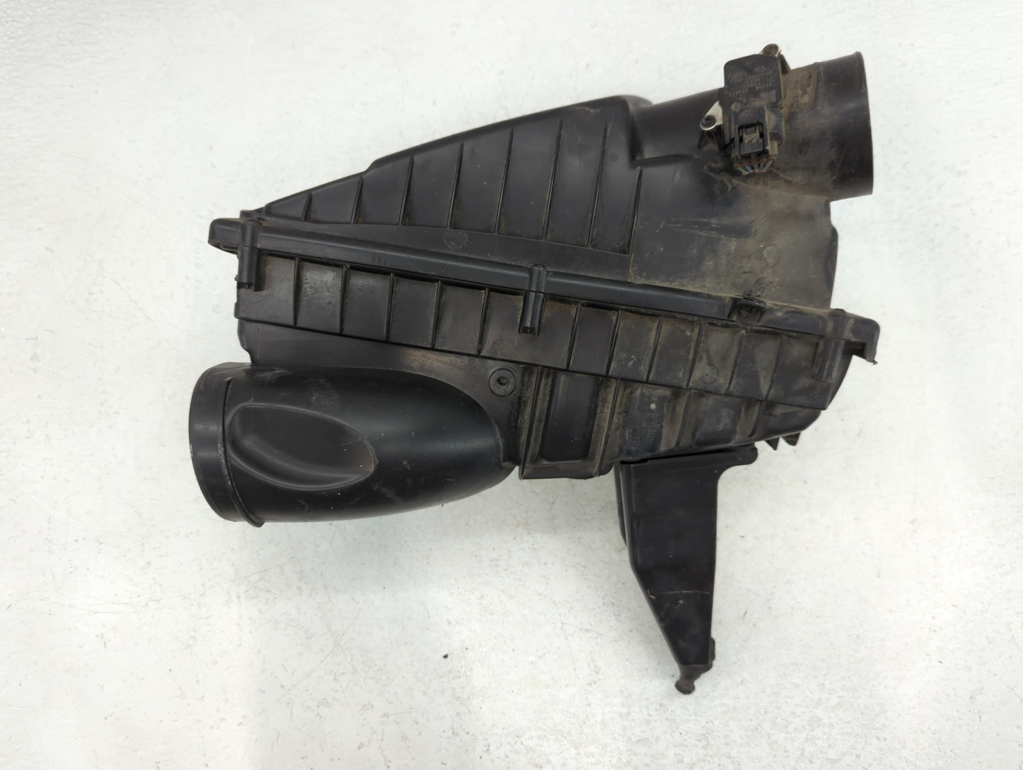 2010-2012 Land Rover Range Rover Air Cleaner Intake-duct Hose Tube - Oemusedautoparts1.com