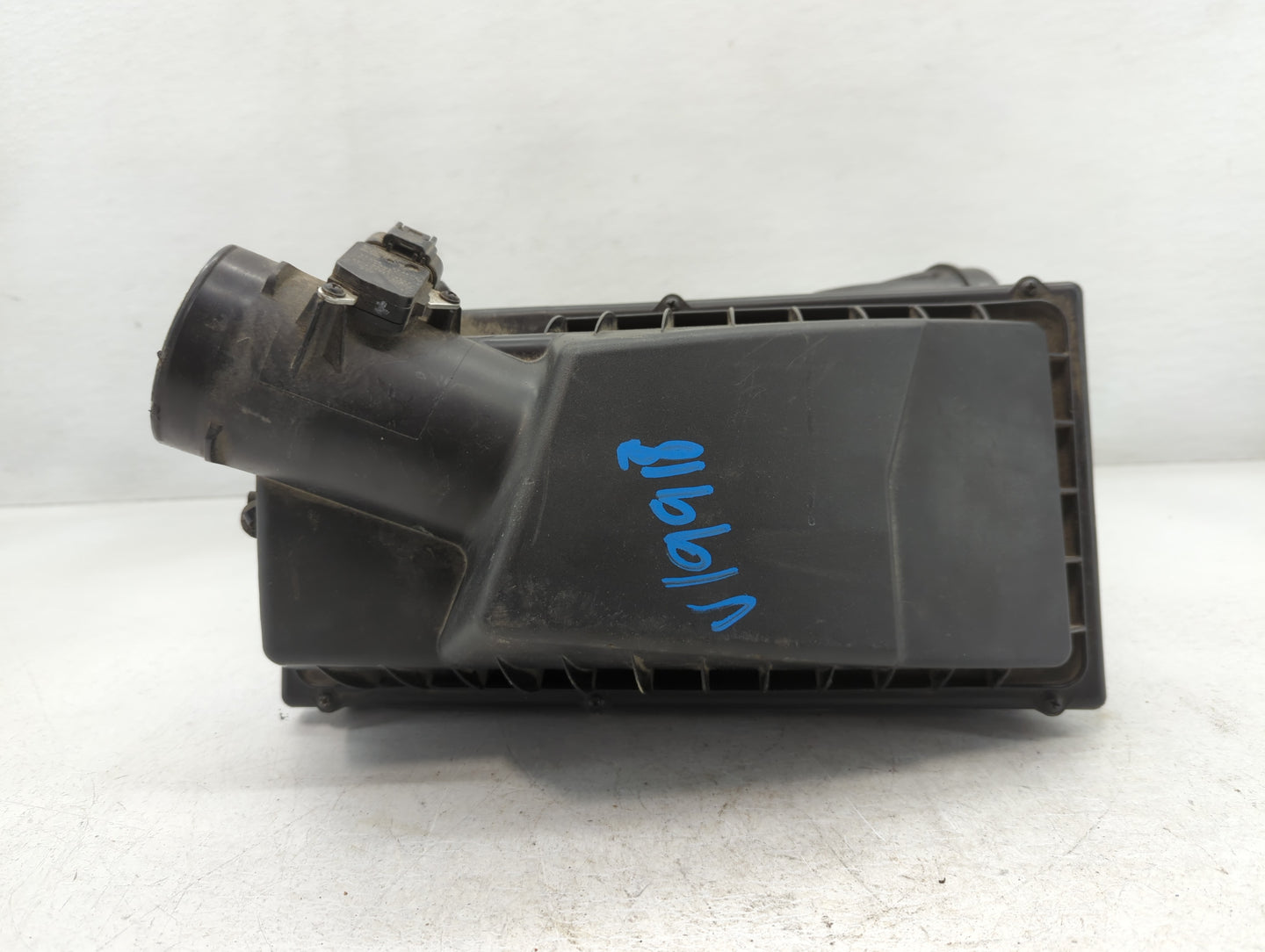2010-2012 Land Rover Range Rover Air Cleaner Intake-duct Hose Tube - Oemusedautoparts1.com