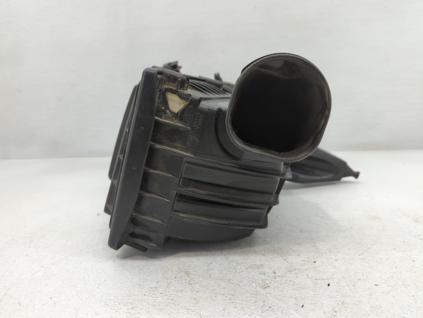 2010-2012 Land Rover Range Rover Air Cleaner Intake-duct Hose Tube - Oemusedautoparts1.com