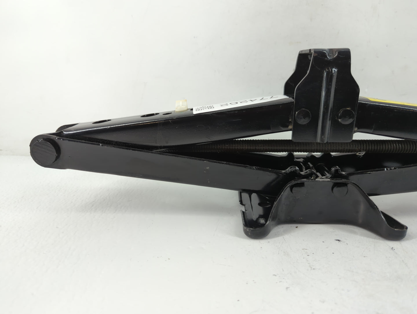 2012 Land Rover Range Rover Spare Scissor Car Jack - Oemusedautoparts1.com
