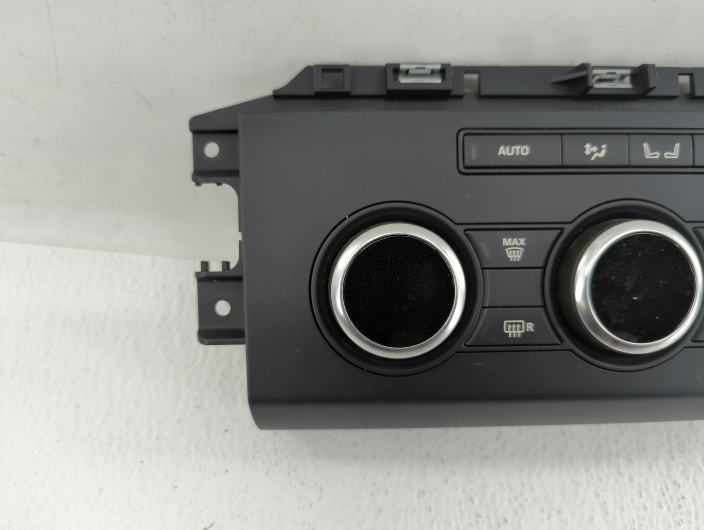 2012-2013 Land Rover Range Rover Evoque Climate Control Module Temperature AC/Heater Replacement Fits OEM Used Auto Parts - 