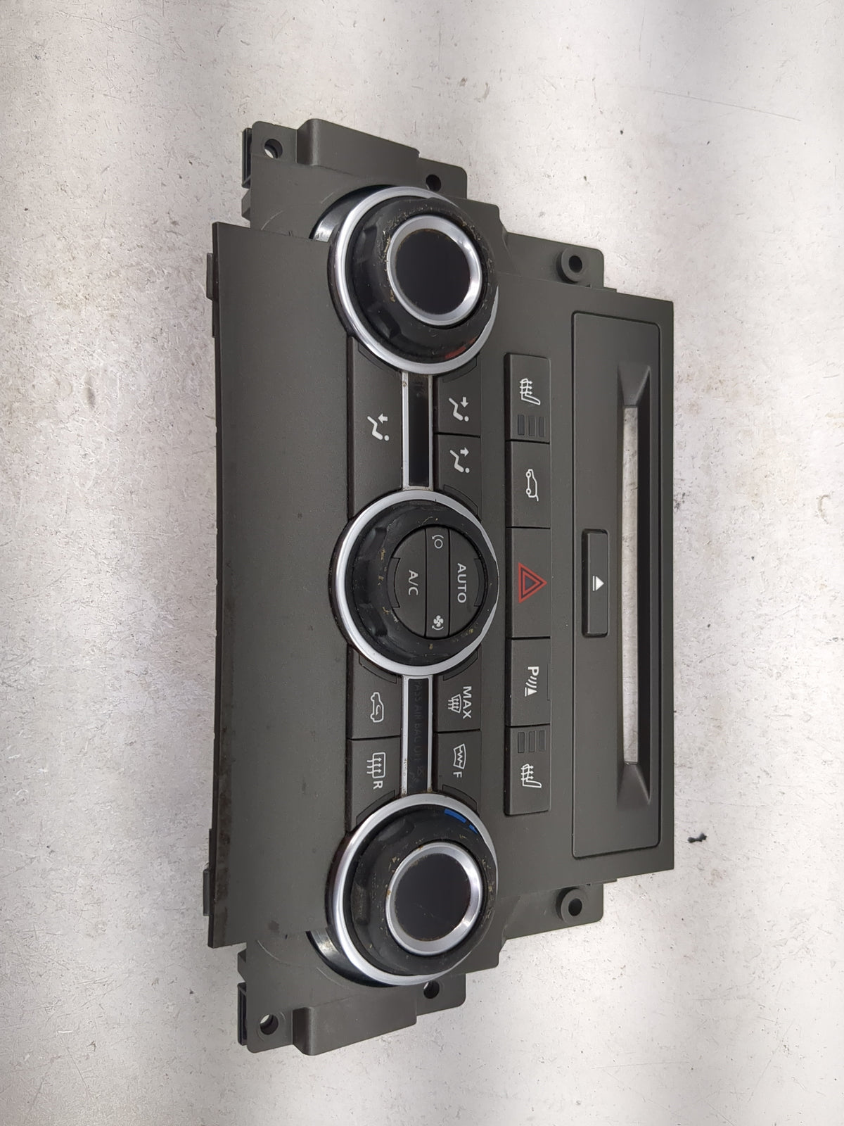2012-2013 Land Rover Range Rover Sport Climate Control Module Temperature AC/Heater Replacement Fits OEM Used Auto Parts - O