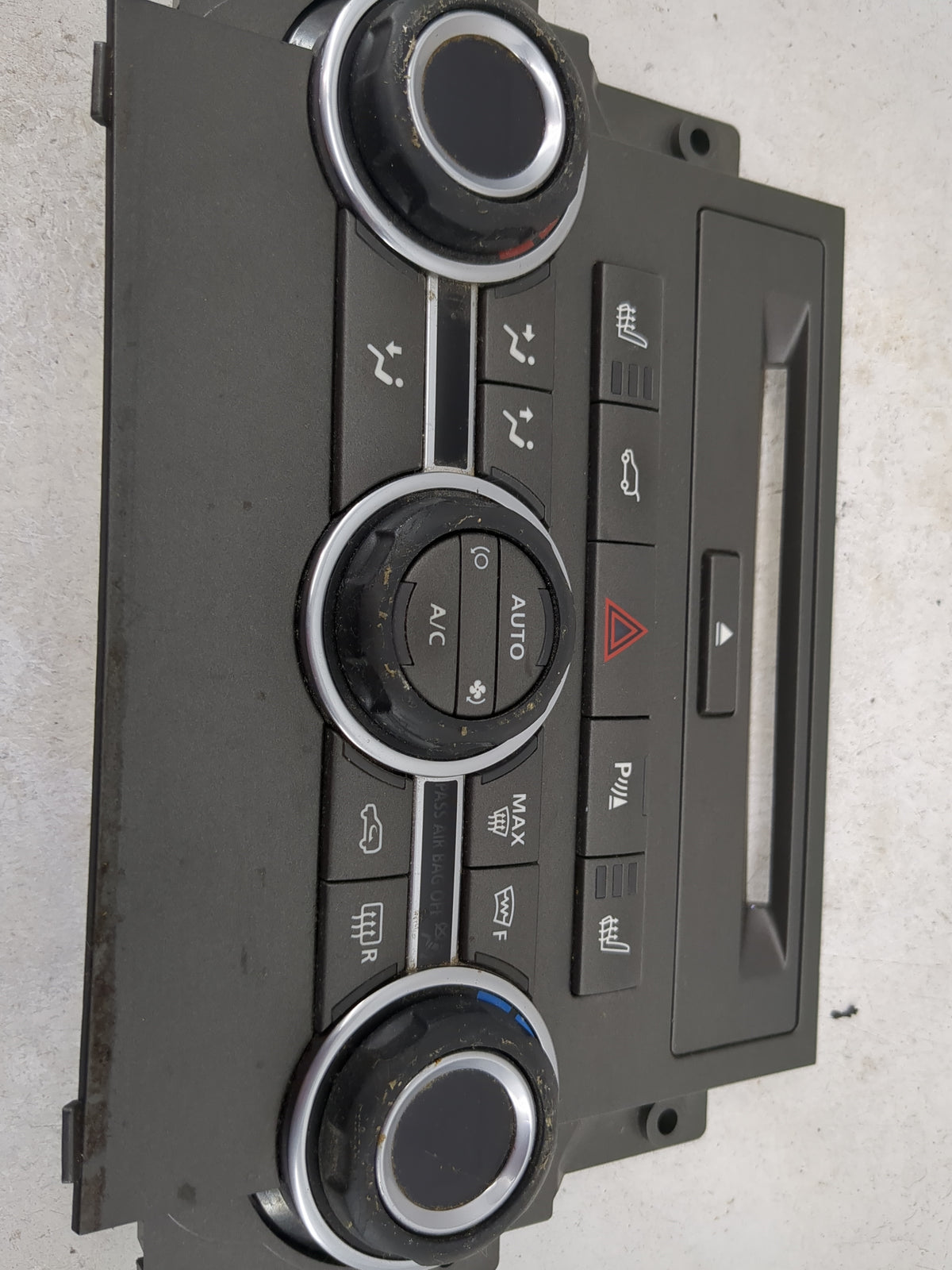 2012-2013 Land Rover Range Rover Sport Climate Control Module Temperature AC/Heater Replacement Fits OEM Used Auto Parts - O