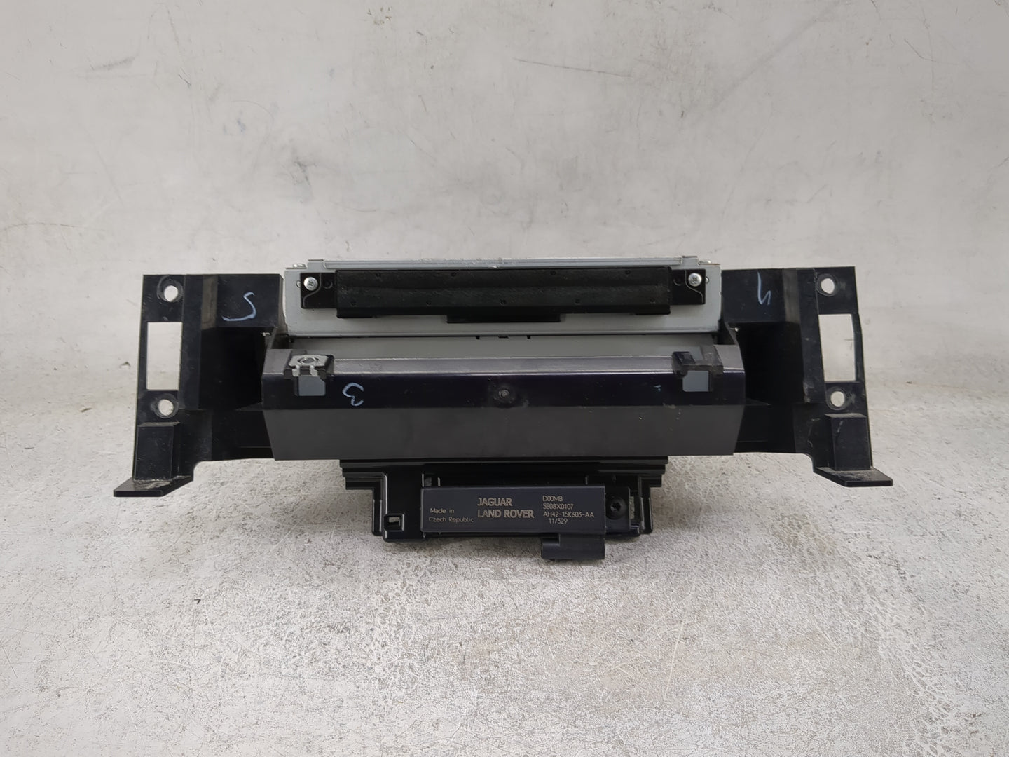 2012-2016 Land Rover Range Rover Sport Radio AM FM Cd Player Receiver Replacement P/N:AH42-15K603-AA 5E08X0107 Fits OEM Used