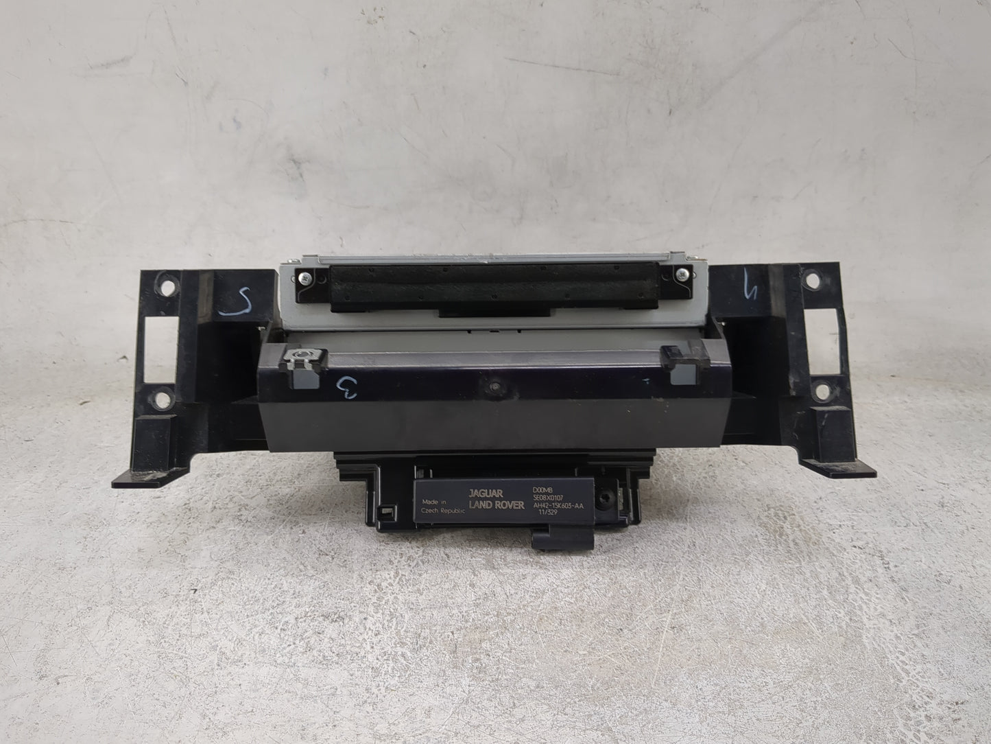 2012-2016 Land Rover Range Rover Sport Radio AM FM Cd Player Receiver Replacement P/N:AH42-15K603-AA 5E08X0107 Fits OEM Used