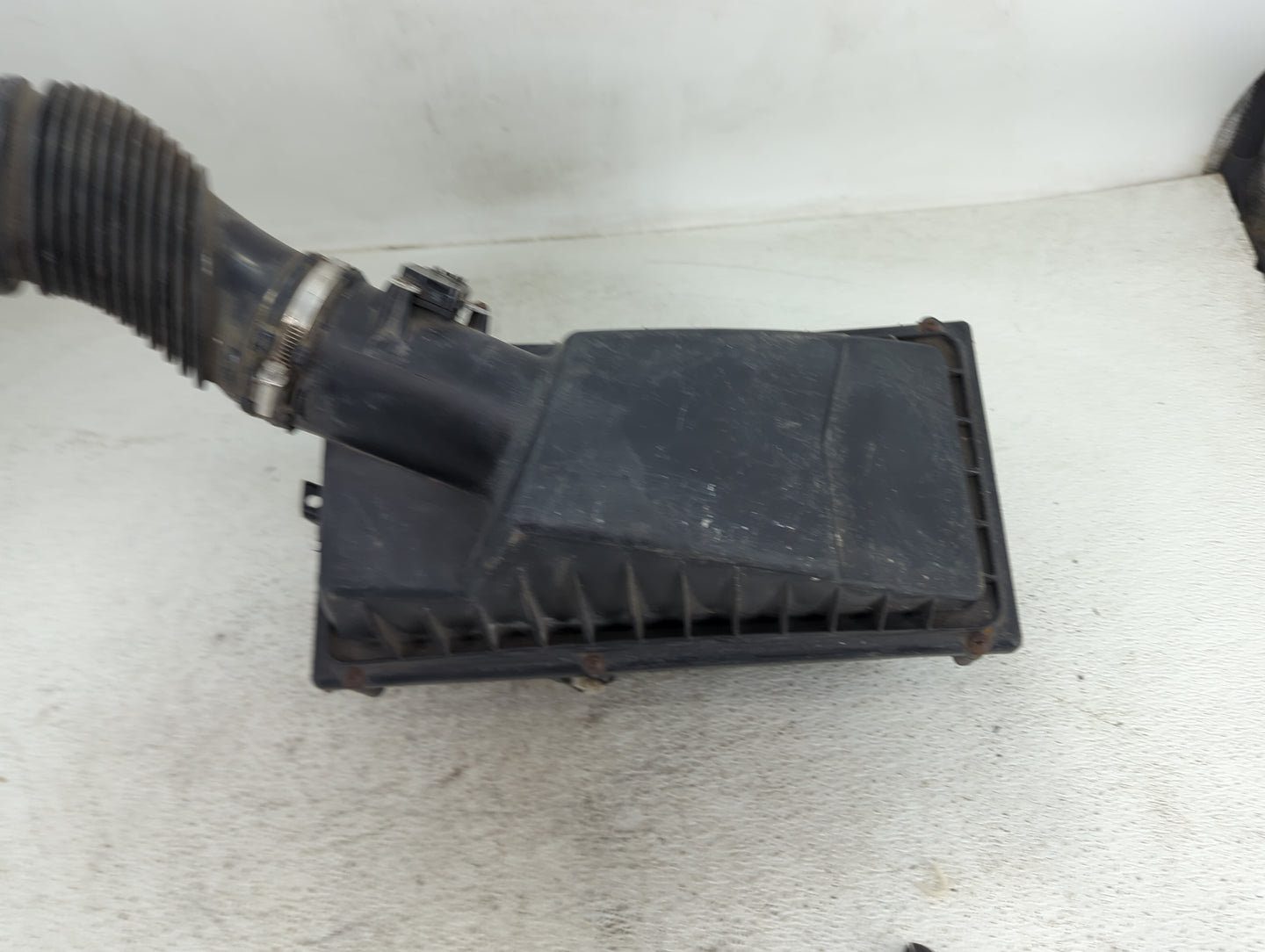 2010-2013 Land Rover Range Rover Sport Air Cleaner Intake-duct Hose Tube - Oemusedautoparts1.com