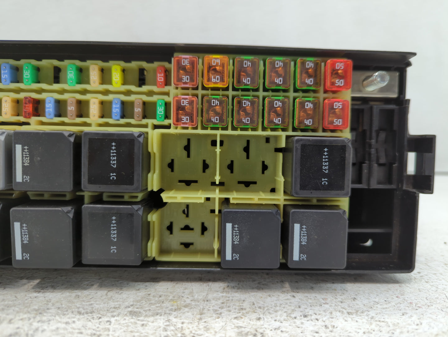 2010-2013 Land Rover Range Rover Sport Fusebox Fuse Box Panel Relay Module P/N:2011774164 CH32-14290-CB Fits OEM Used Auto P