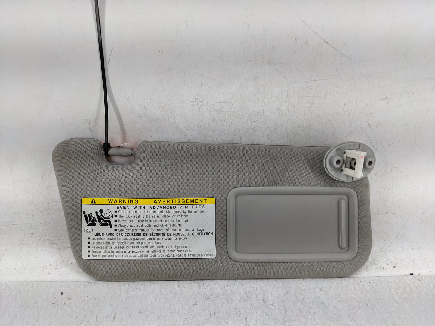 2011-2013 Lexus Ct200h Sun Visor Shade Replacement Passenger Right Mirror Fits Fits 2011 2012 2013 OEM Used Auto Parts - Oem