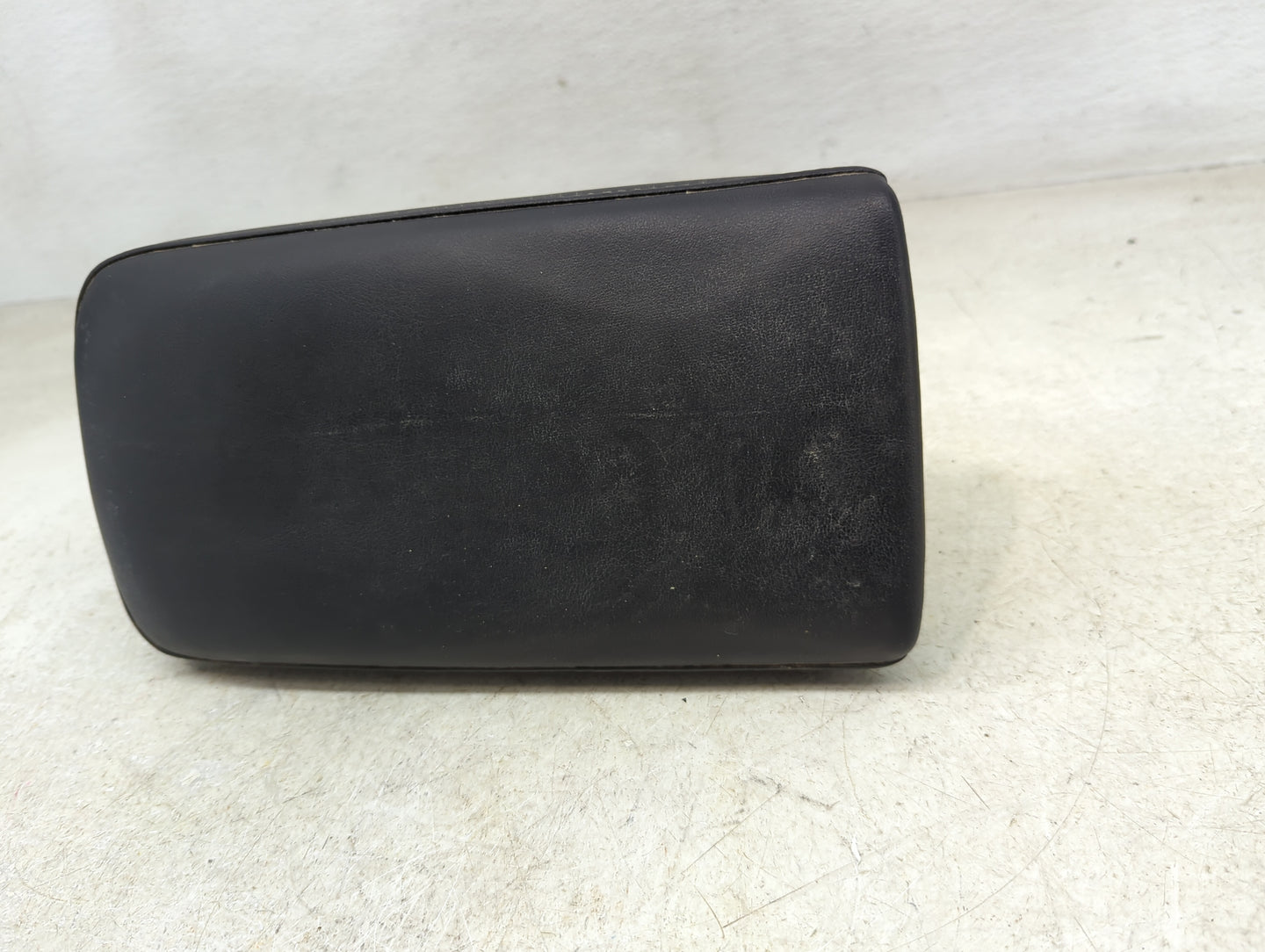 2012 Lexus Ct200h Center Console Armrest Cover Lid Fits OEM Used Auto Parts - Oemusedautoparts1.com