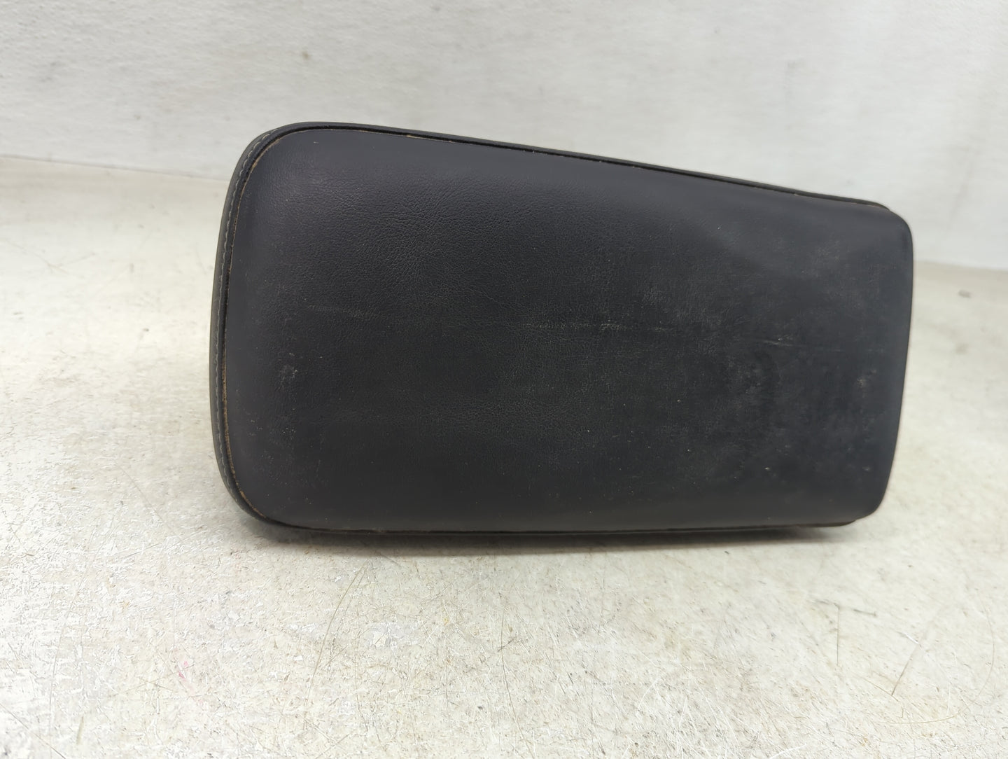 2012 Lexus Ct200h Center Console Armrest Cover Lid Fits OEM Used Auto Parts - Oemusedautoparts1.com