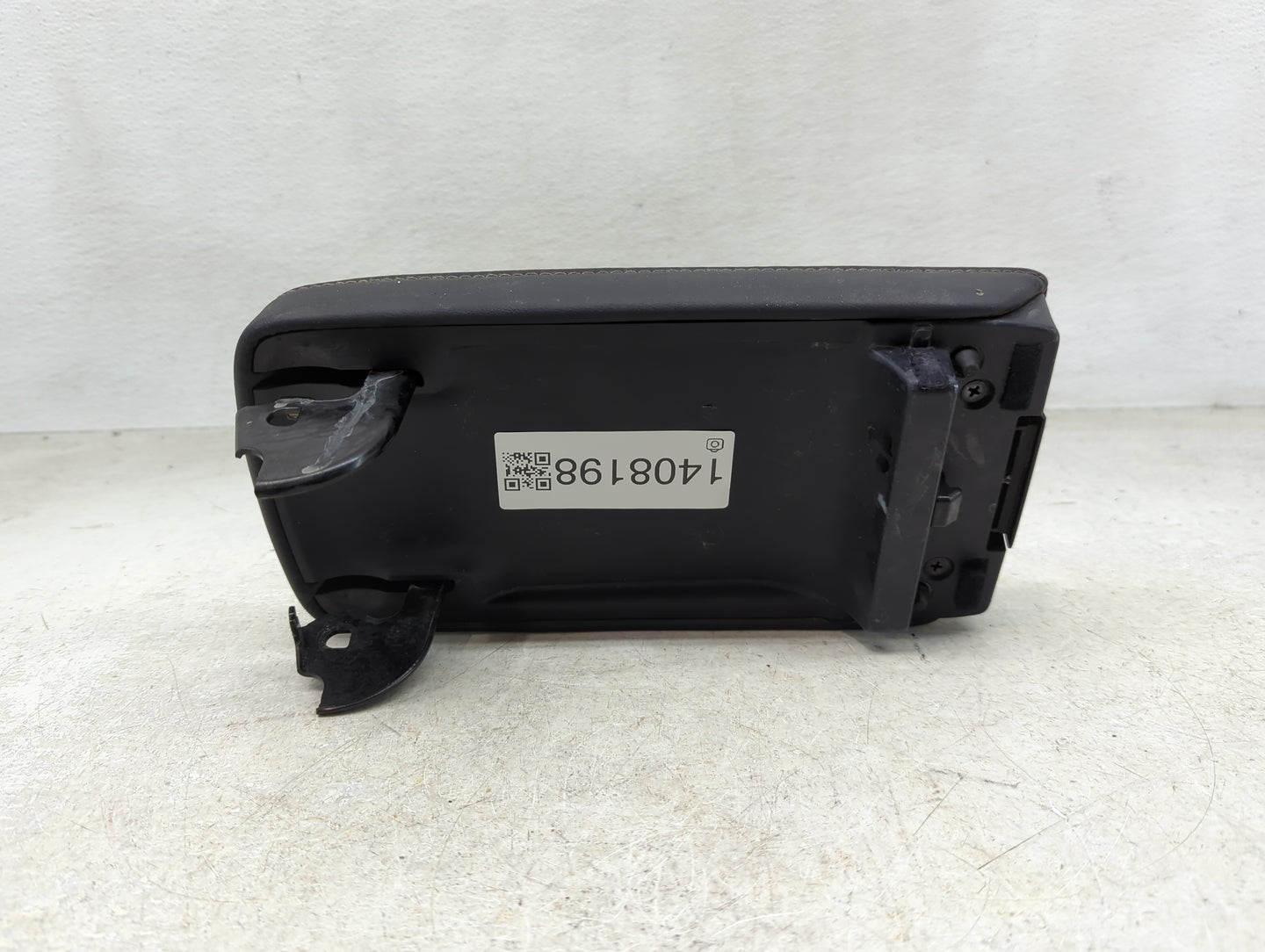 2012 Lexus Ct200h Center Console Armrest Cover Lid Fits OEM Used Auto Parts - Oemusedautoparts1.com