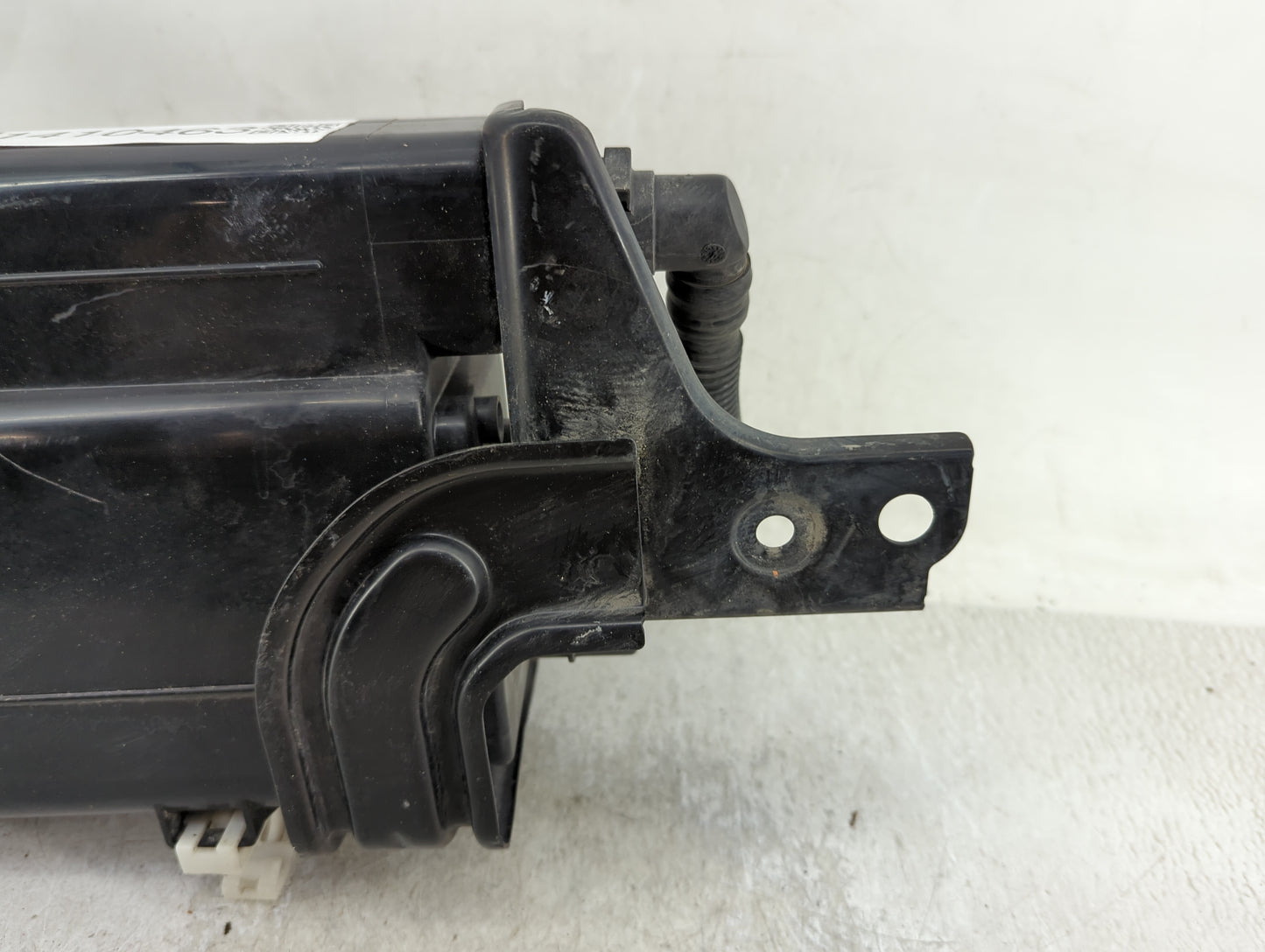 2012 Lexus Ct200h Fuel Vapor Charcoal Canister - Oemusedautoparts1.com