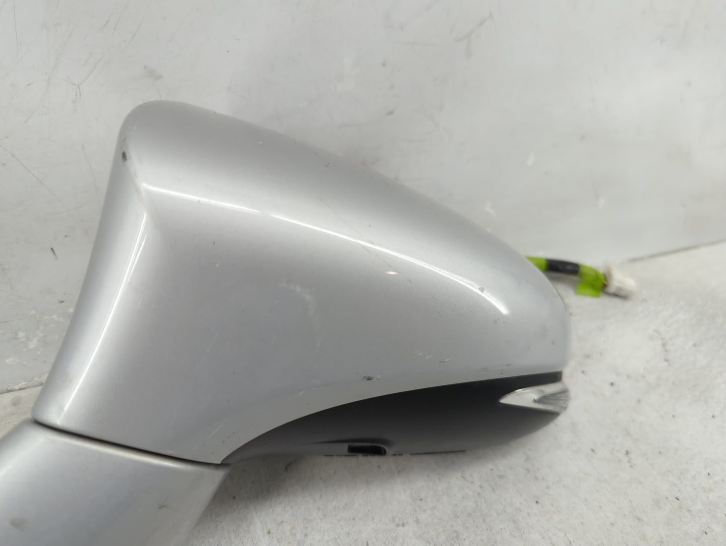2011-2012 Lexus Ct200h Driver Side View Mirror - Left Door Mirror OEM Used - Oemusedautoparts1.com