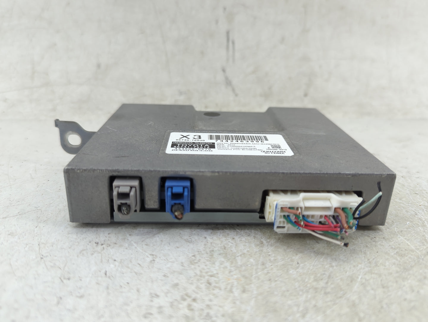 2012-2012 Lexus Ct200h Telematics Control Module 86741-75012 - Oemusedautoparts1.com