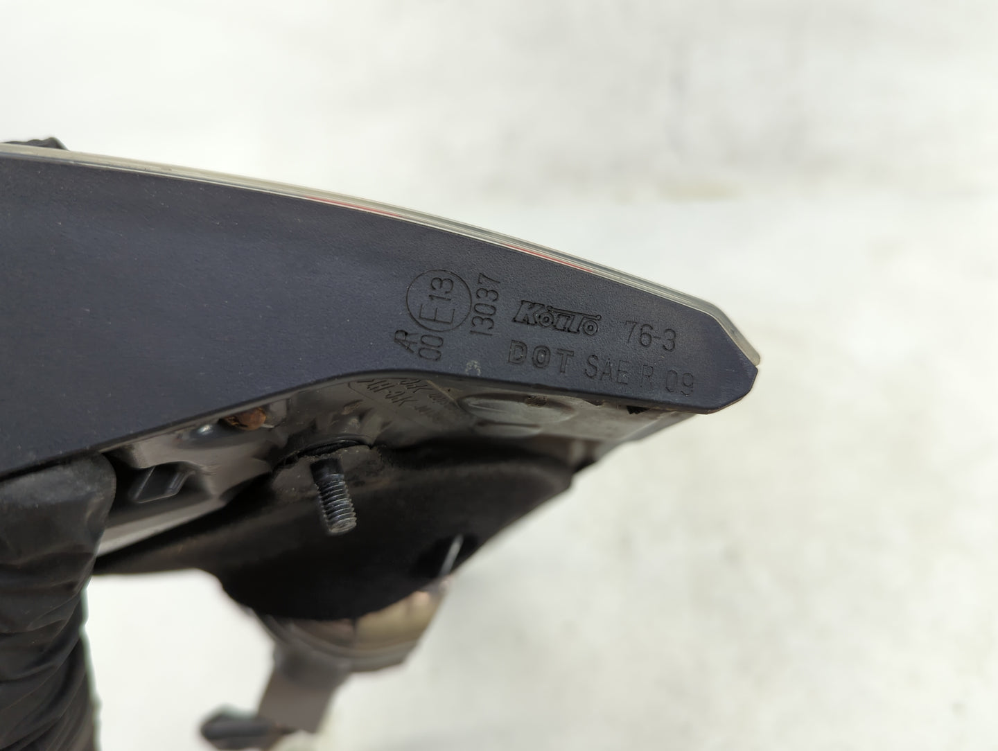 2011-2017 Lexus Ct200h Driver Left Side Deck Lid Mounted Tail Light - Oemusedautoparts1.com