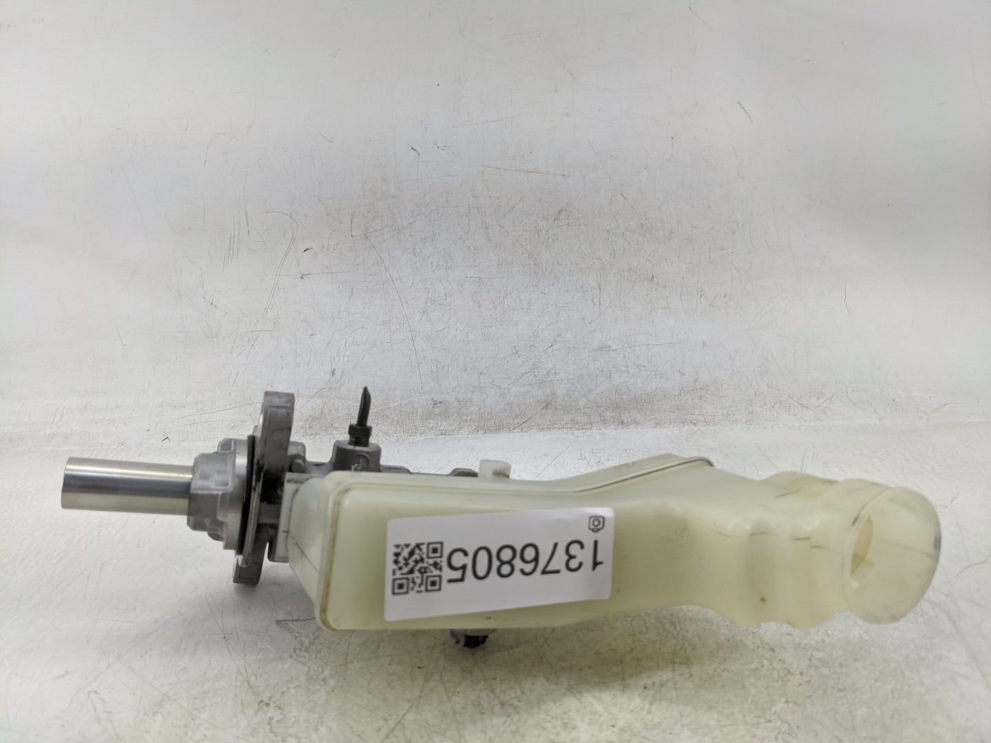 2007-2012 Lexus Es350 Brake Master Cylinder 1376805 - Oemusedautoparts1.com