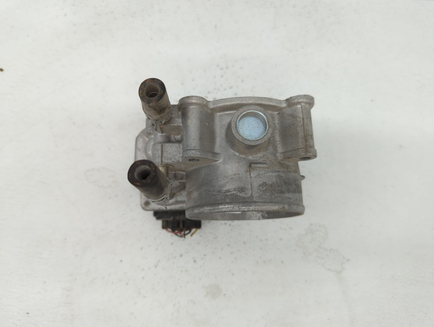 2007-2018 Lexus Es350 Throttle Body P/N:22030-0P050 22030-31030 Fits OEM Used Auto Parts - Oemusedautoparts1.com