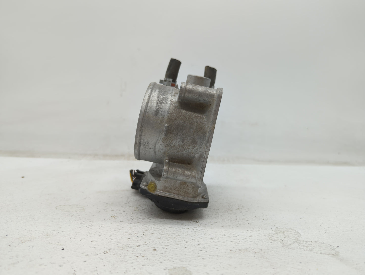 2007-2018 Lexus Es350 Throttle Body P/N:22030-0P050 22030-31030 Fits OEM Used Auto Parts - Oemusedautoparts1.com