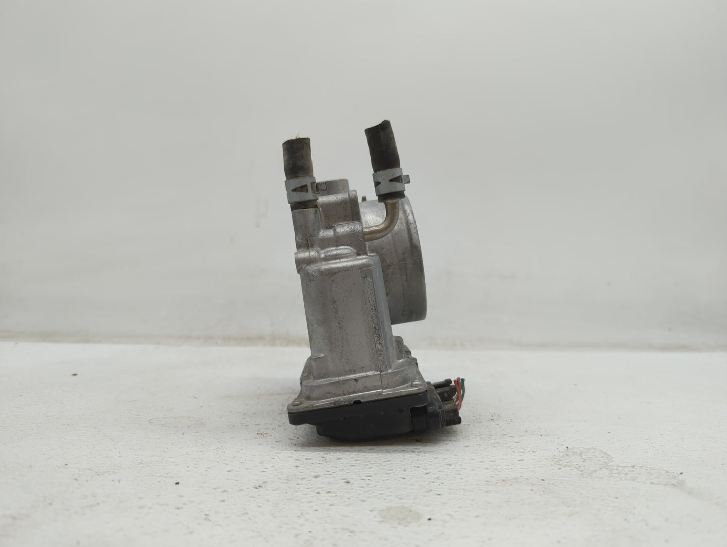 2007-2018 Lexus Es350 Throttle Body P/N:22030-0P050 22030-31030 Fits OEM Used Auto Parts - Oemusedautoparts1.com