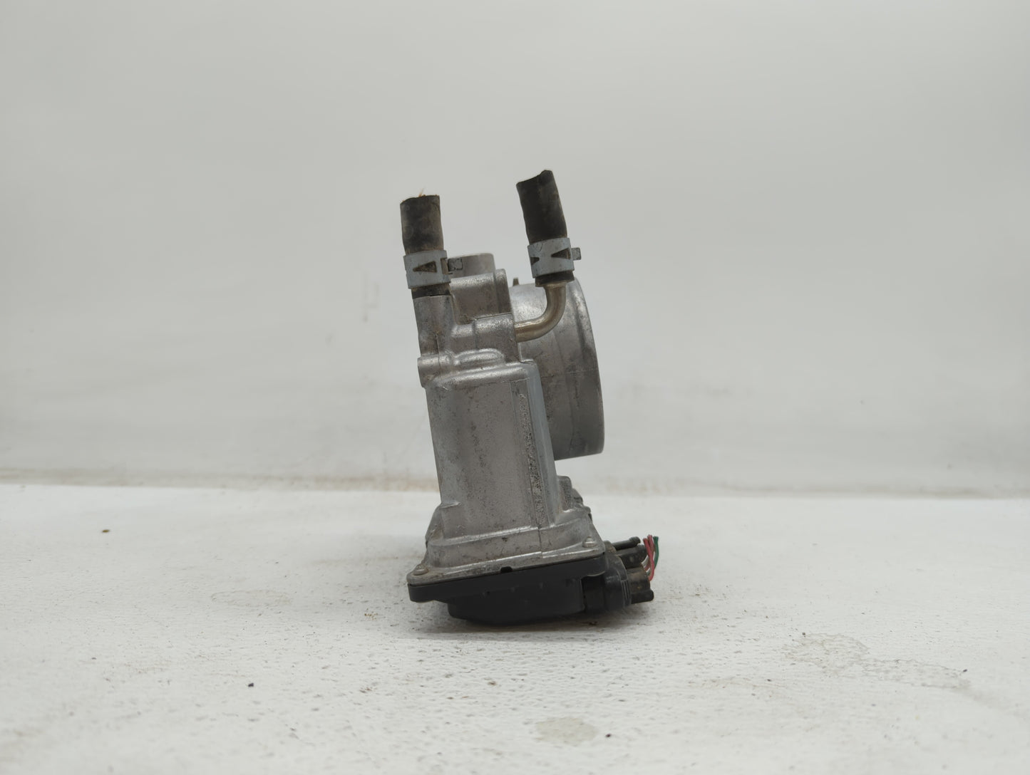 2007-2018 Lexus Es350 Throttle Body P/N:22030-0P050 22030-31030 Fits OEM Used Auto Parts - Oemusedautoparts1.com