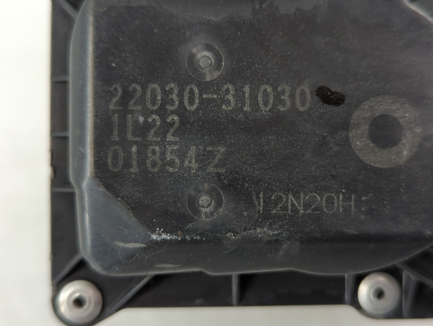 2007-2018 Lexus Es350 Throttle Body P/N:22030-31030 Fits OEM Used Auto Parts - Oemusedautoparts1.com