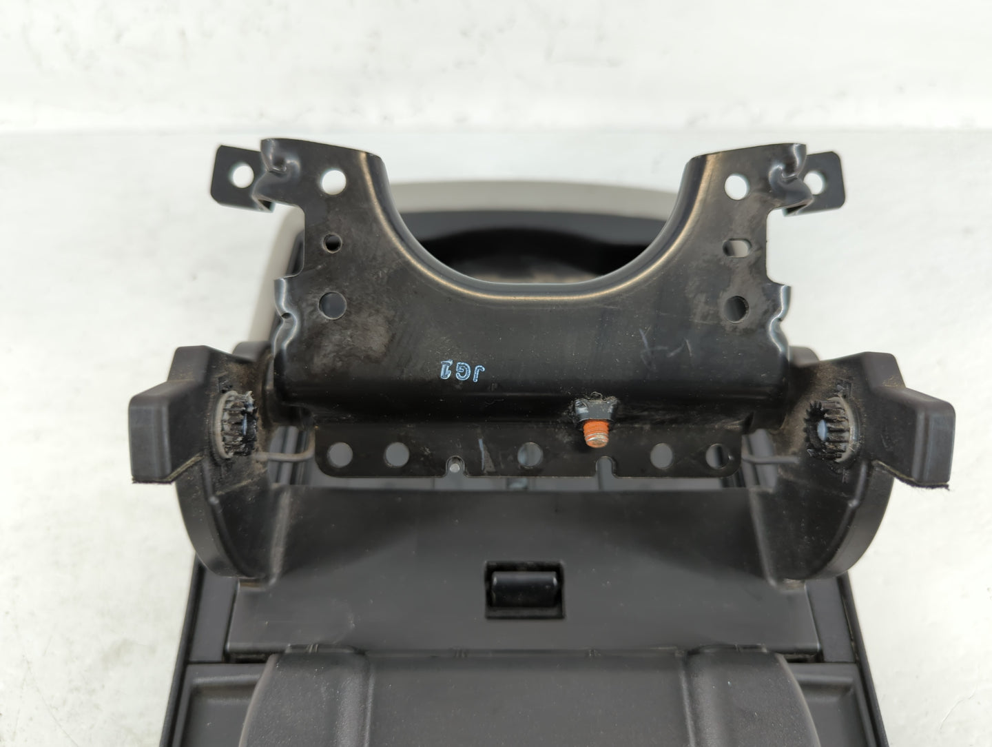 2012 Lexus Es350 Center Console Armrest Cover Lid Grey - Oemusedautoparts1.com