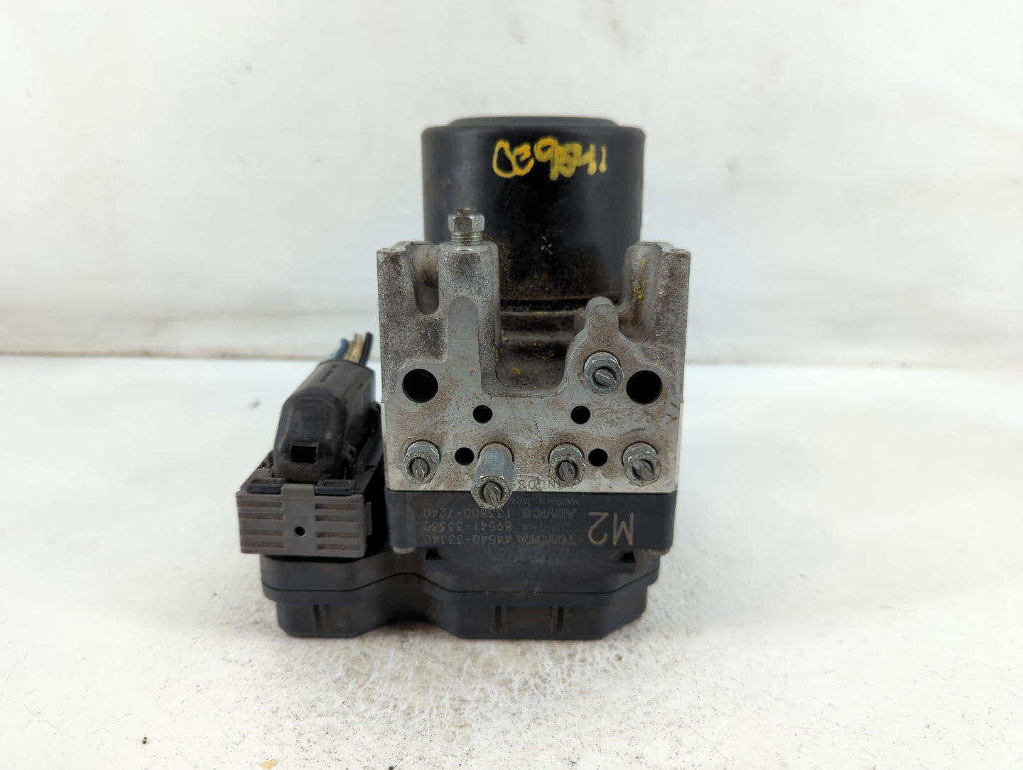 2012 Lexus Es350 ABS Pump Control Module Replacement P/N:44540-33340 Fits OEM Used Auto Parts - Oemusedautoparts1.com