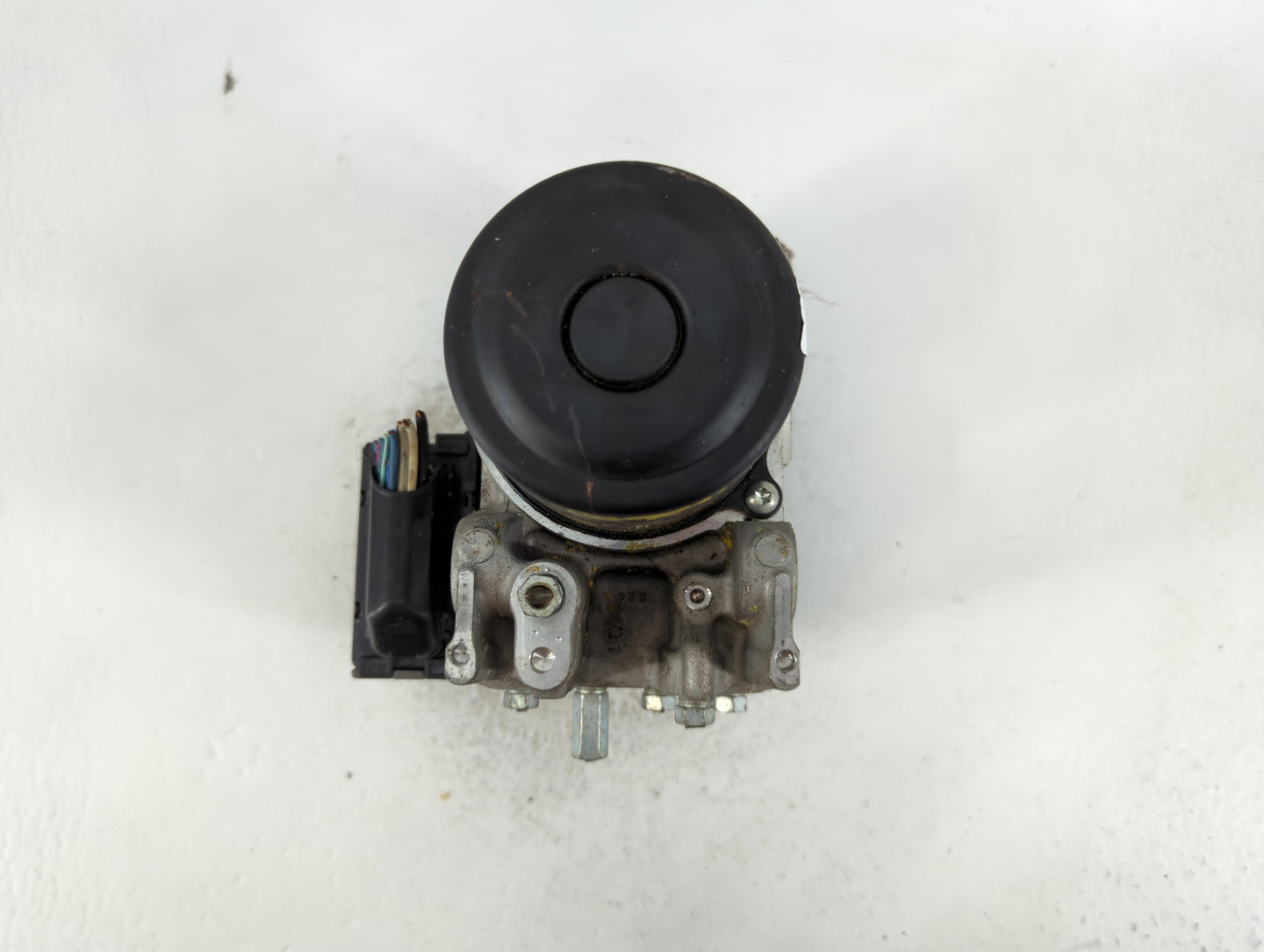 2012 Lexus Es350 ABS Pump Control Module Replacement P/N:44540-33340 Fits OEM Used Auto Parts - Oemusedautoparts1.com