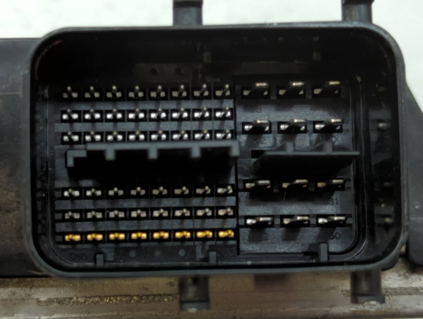 2012 Lexus Es350 PCM Engine Control Computer ECU ECM PCU OEM P/N:89661-33K30 Fits OEM Used Auto Parts - Oemusedautoparts1.co