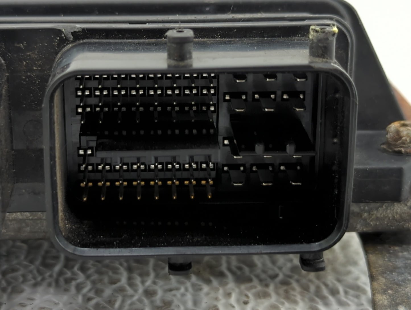 2012 Lexus Es350 PCM Engine Control Computer ECU ECM PCU OEM P/N:89661-33K30 Fits OEM Used Auto Parts - Oemusedautoparts1.co