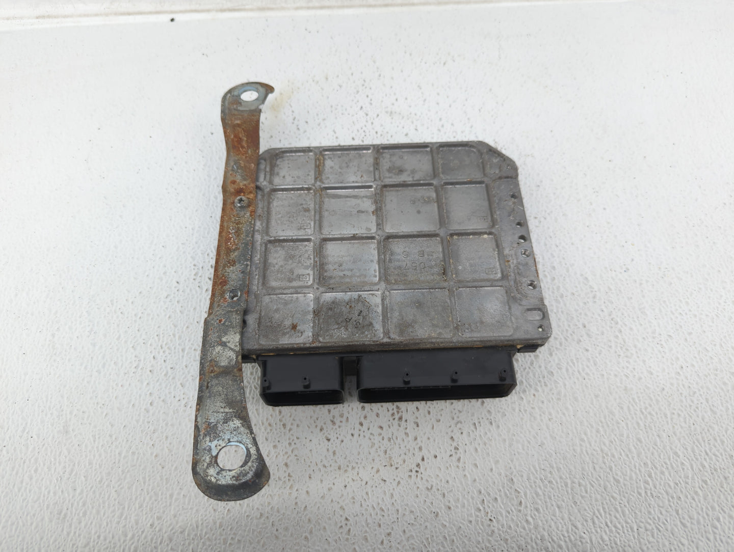 2012 Lexus Es350 PCM Engine Control Computer ECU ECM PCU OEM P/N:89661-33K30 Fits OEM Used Auto Parts - Oemusedautoparts1.co